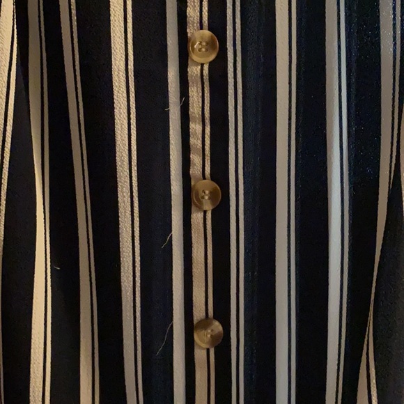 Vero Moda Navy Blue and Off-White Mock Button Tank - Picture 7 of 7